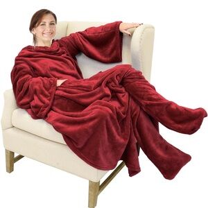 NWT Catalonia Wearable Fleece Blanket with Sleeves and Foot Pockets